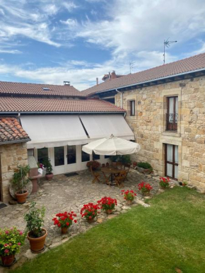 Hotels in Villamoñico